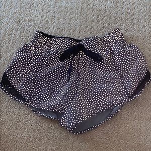 lululemon hotty hot reflective shorts